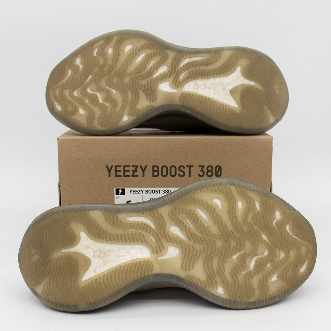 adidas Yeezy Boost 380 Pepper Size 6